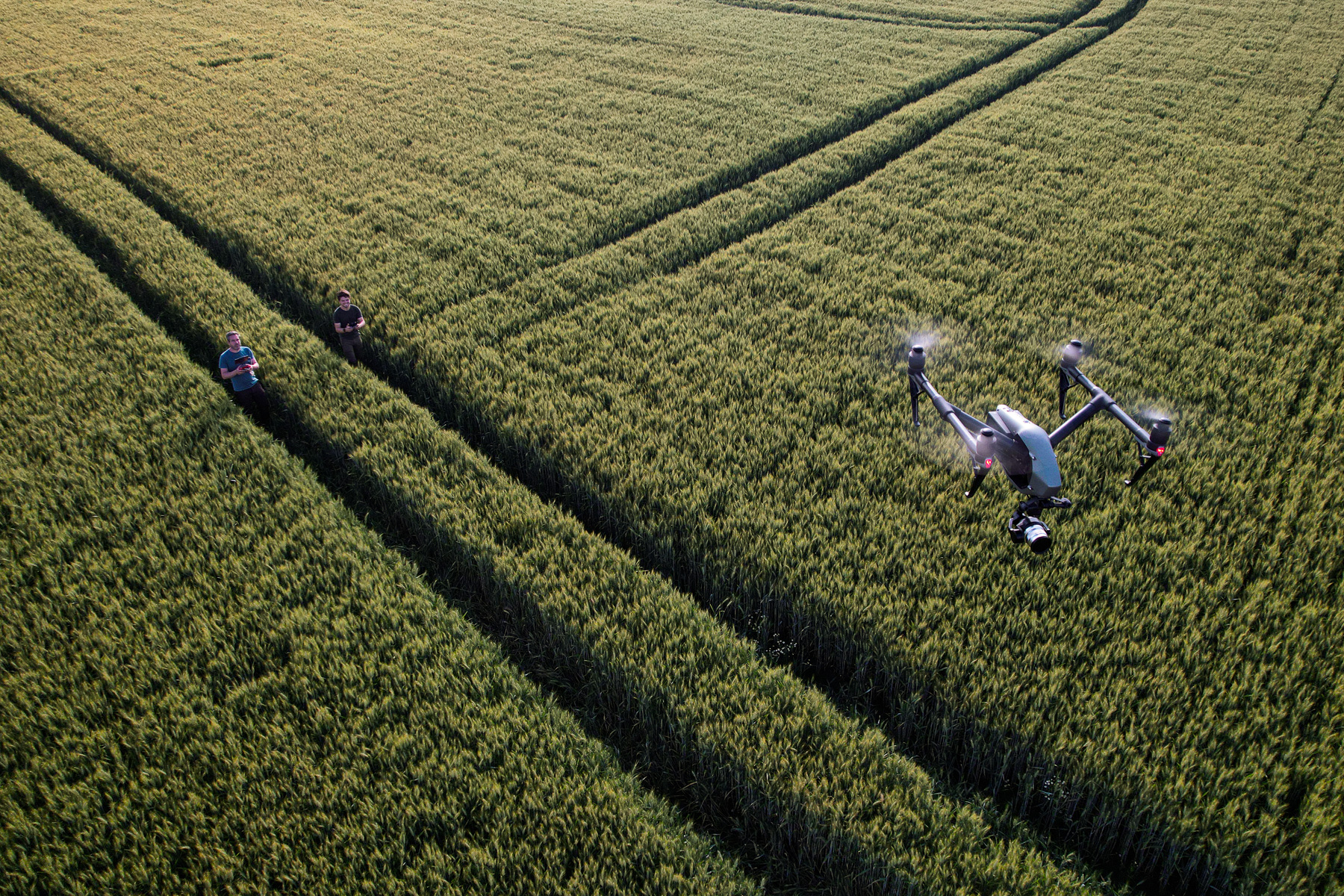 Jeffrey gebruikt een drone om video's vanuit de lucht te maken
