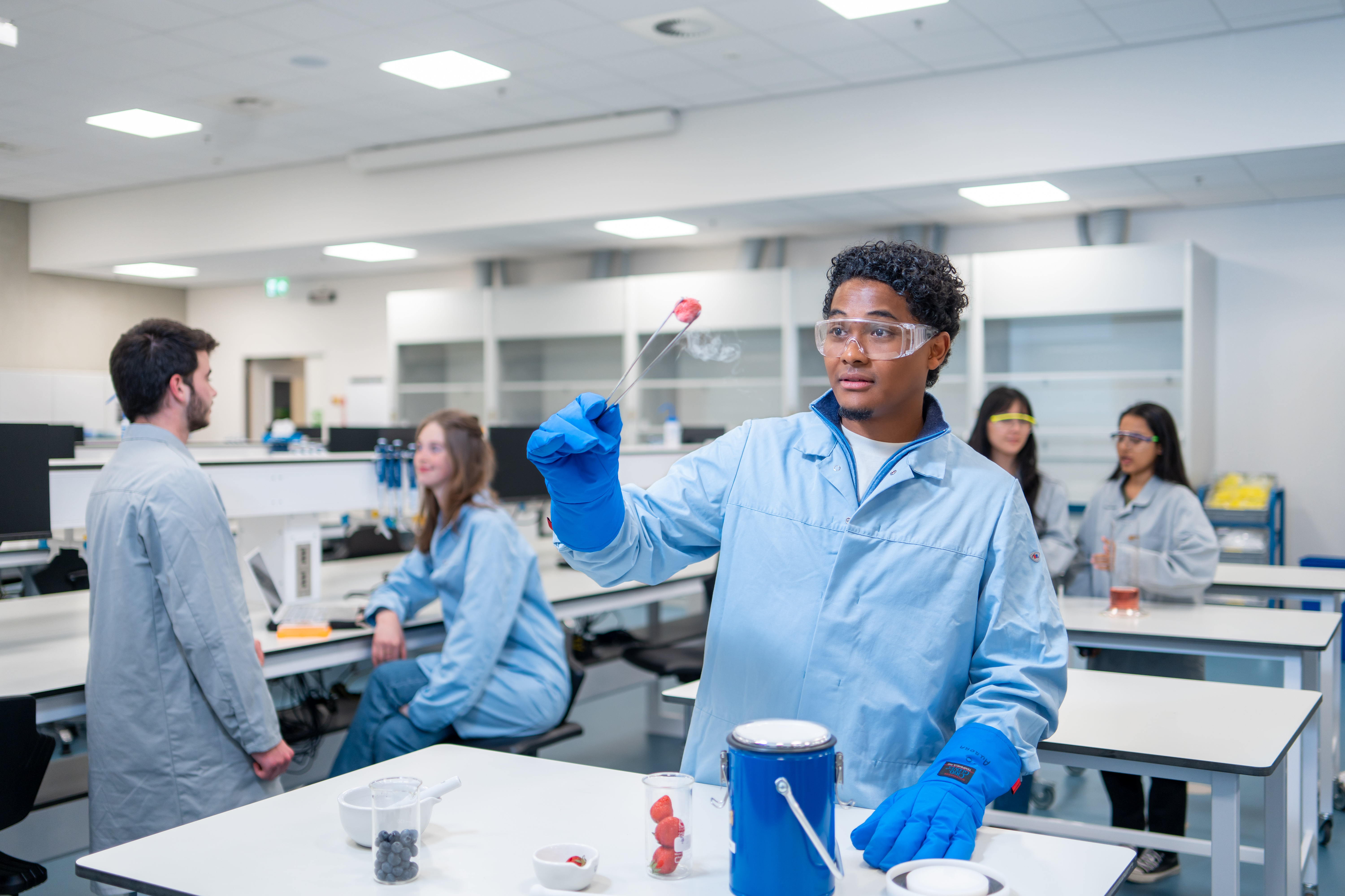 Studenten van de bachelor food technology