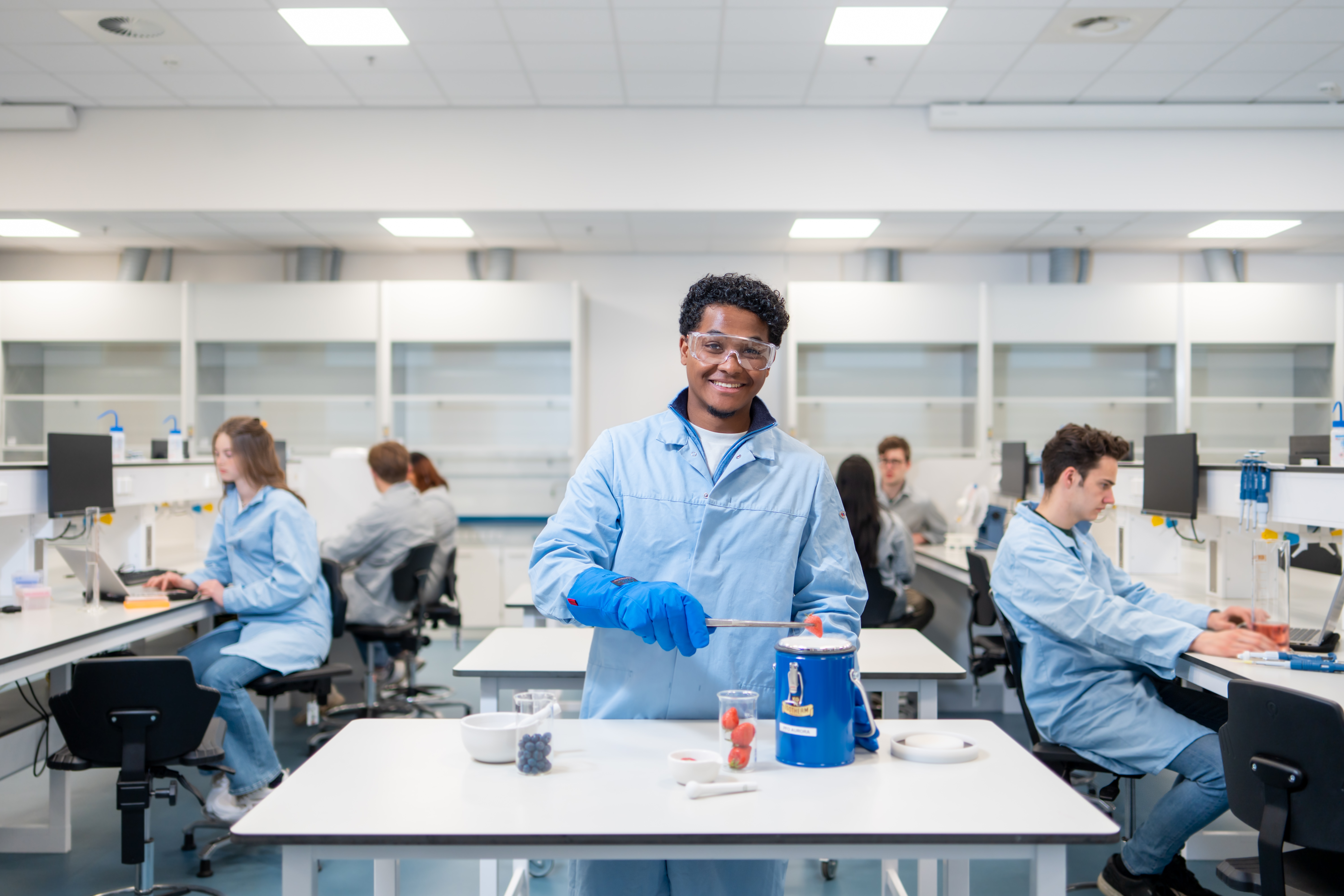 Studenten van de bachelor food technology