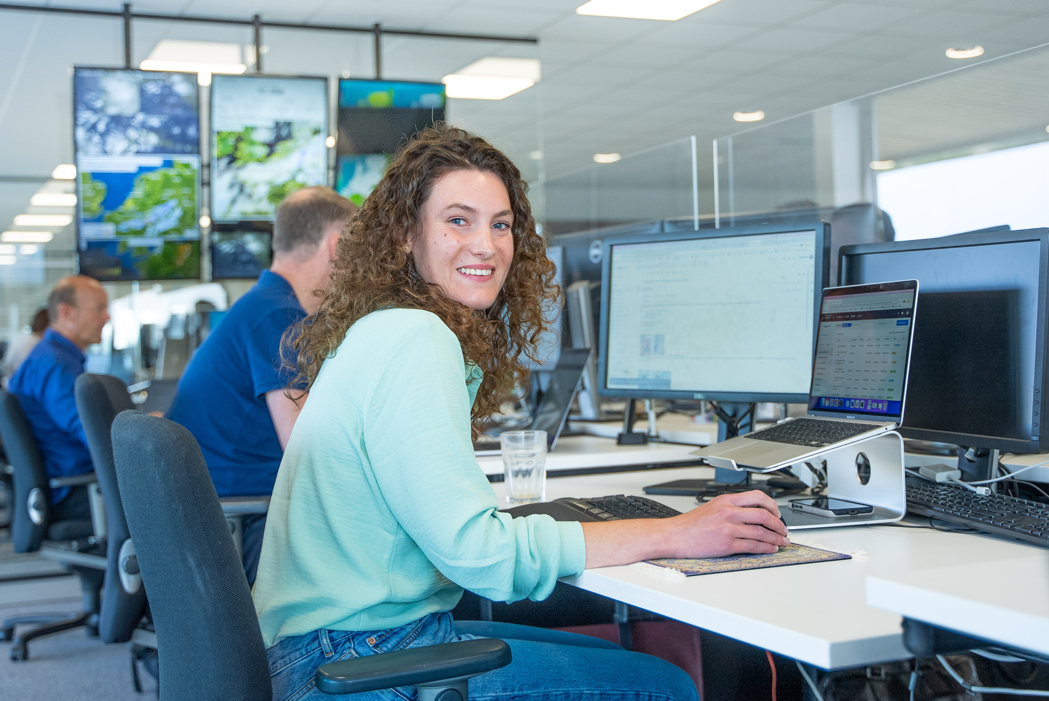 Roosmarijn Knol aan het werk op het Infoplaza kantoor