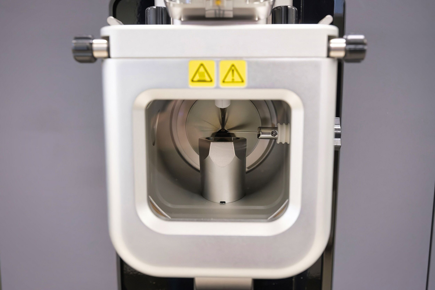 Photo of a mass spectrometer in a lab