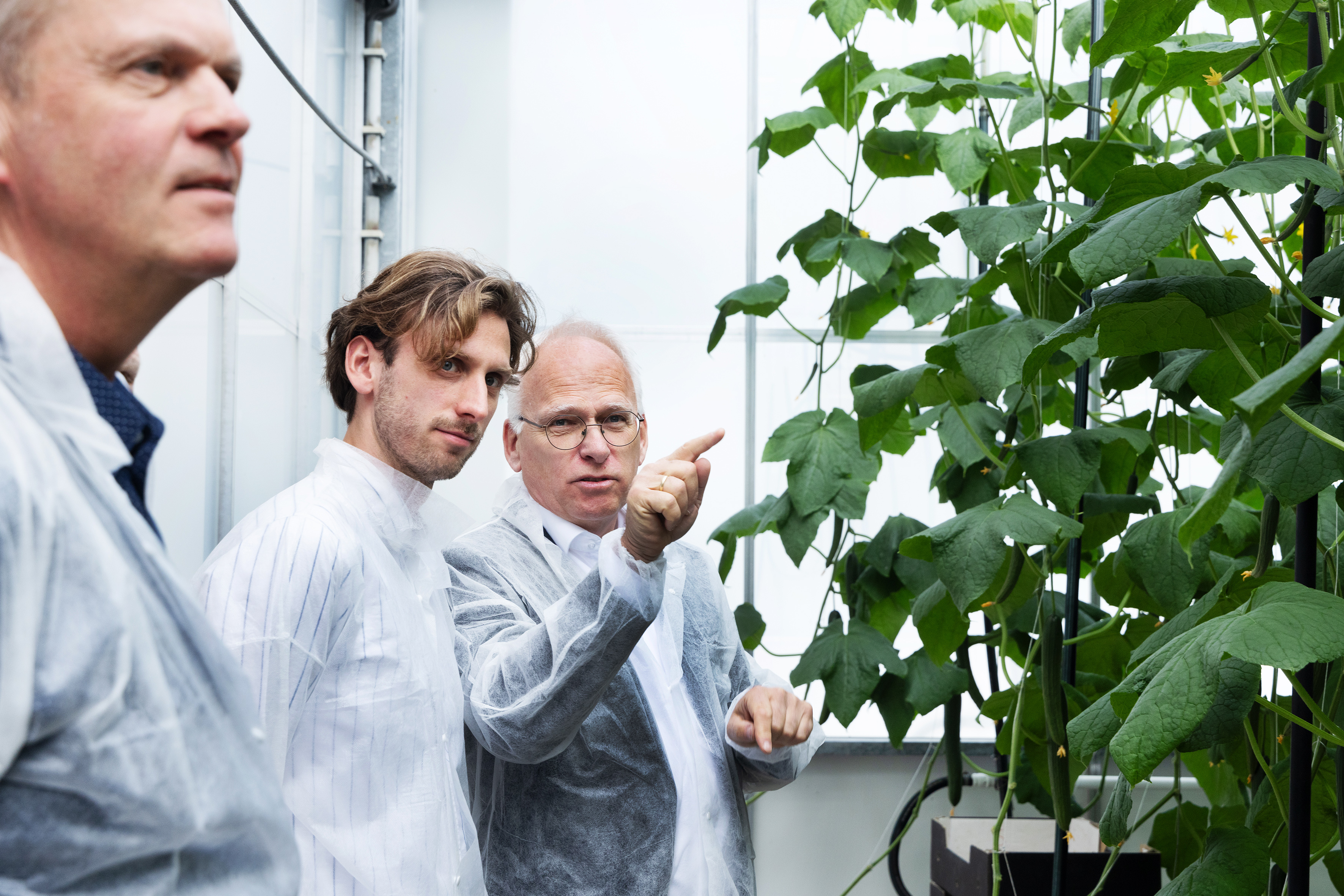 Minister Adema opens Innovation and Demonstration Center CO2 from outside air