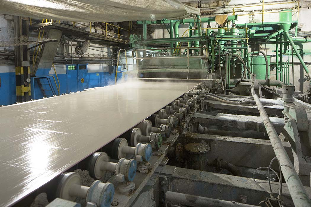 Conveyer belt of a paper machine