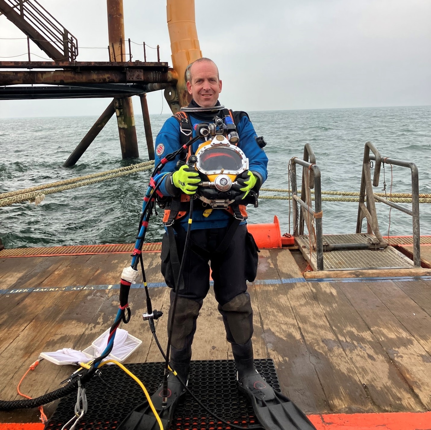 Joop Coolen is a diver for marine research