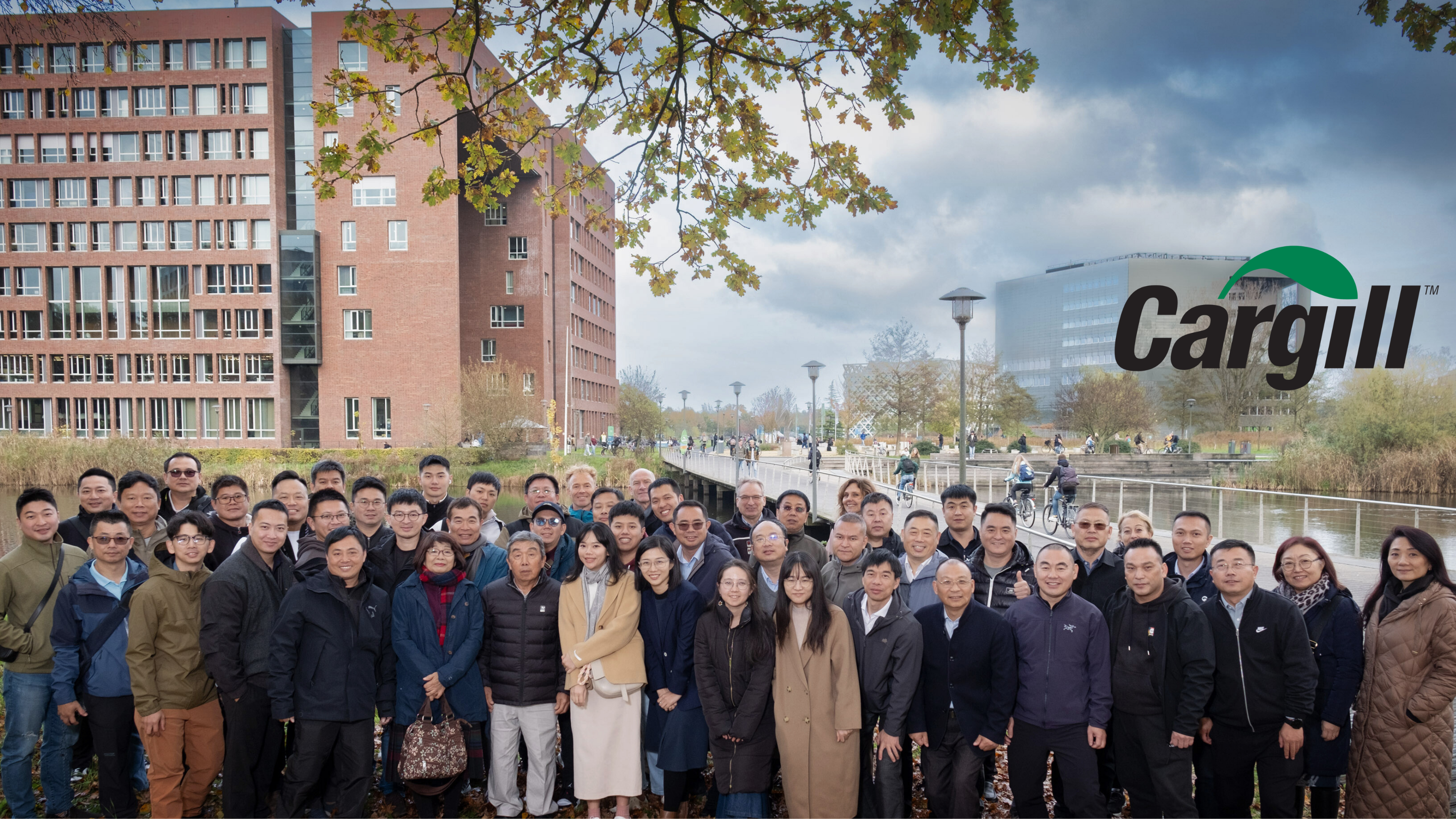 Cargill team incompany training in front of wageningen university