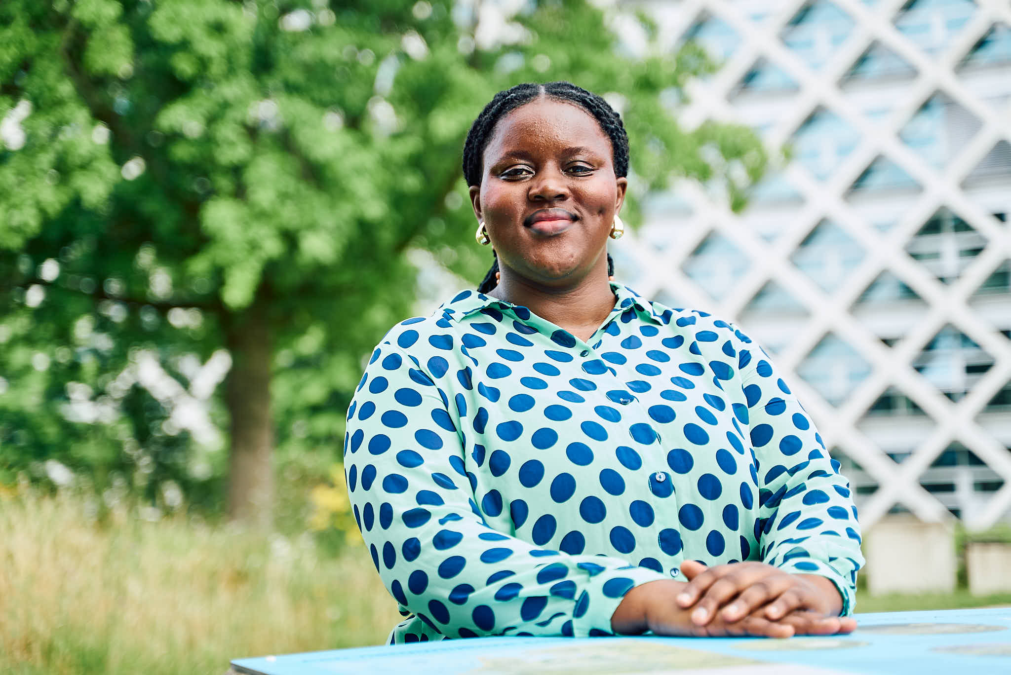 Portrait of Naomi, scholarship recipient of the Anne van den Ban Fund and the Paul Speijer Fund