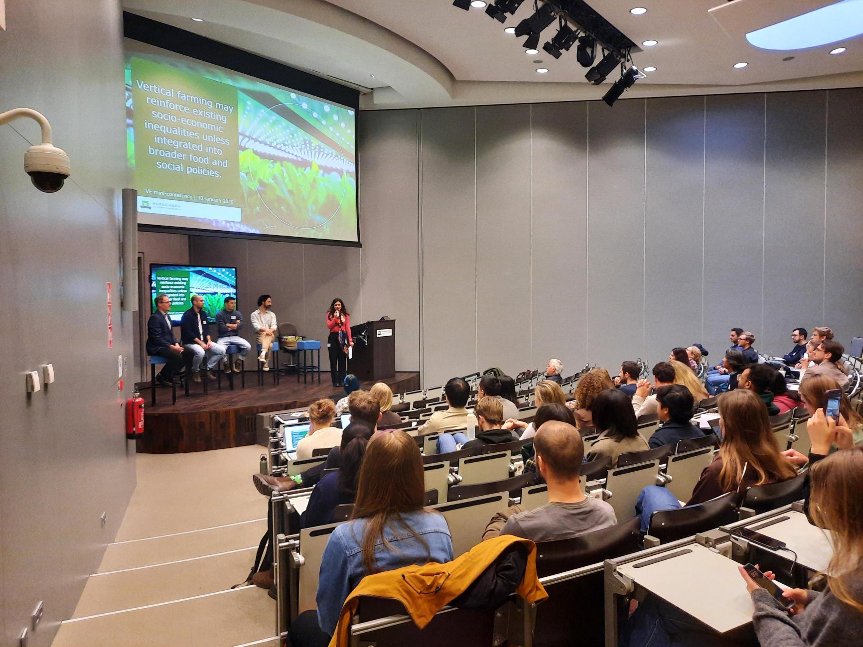 Panel discussion on Vertical Farming in lecture room