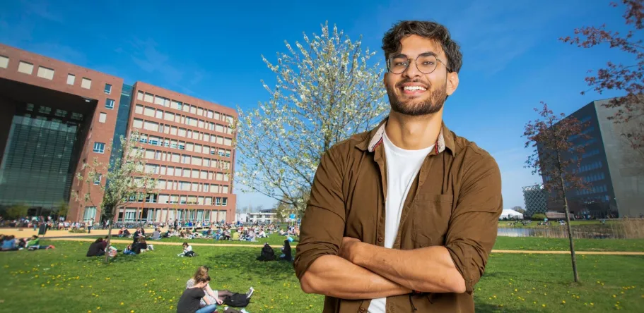 Man outside at the WUR campus