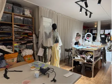 A room with mannequin